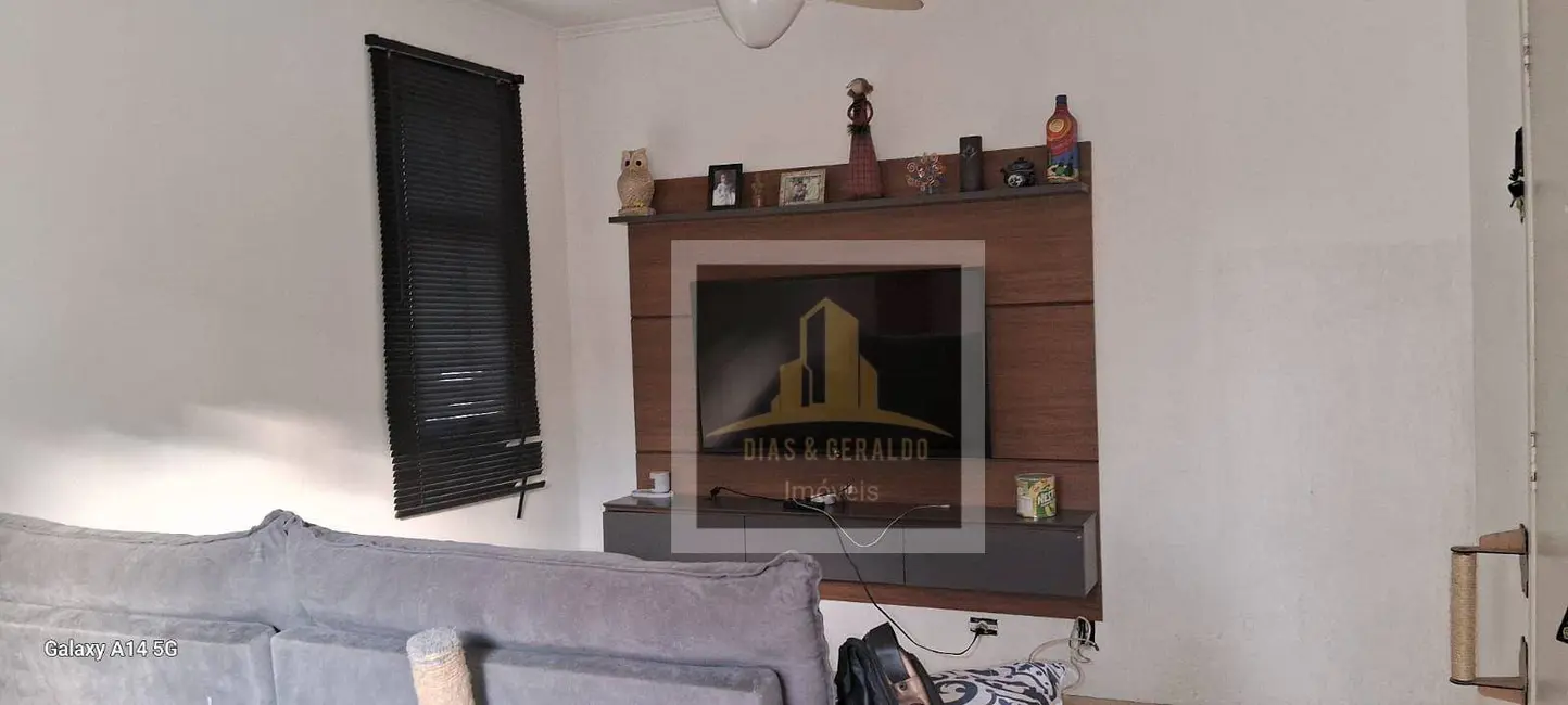 Foto 2 de Apartamento com 2 quartos à venda, 50m2 em Sao Jose Dos Campos - SP