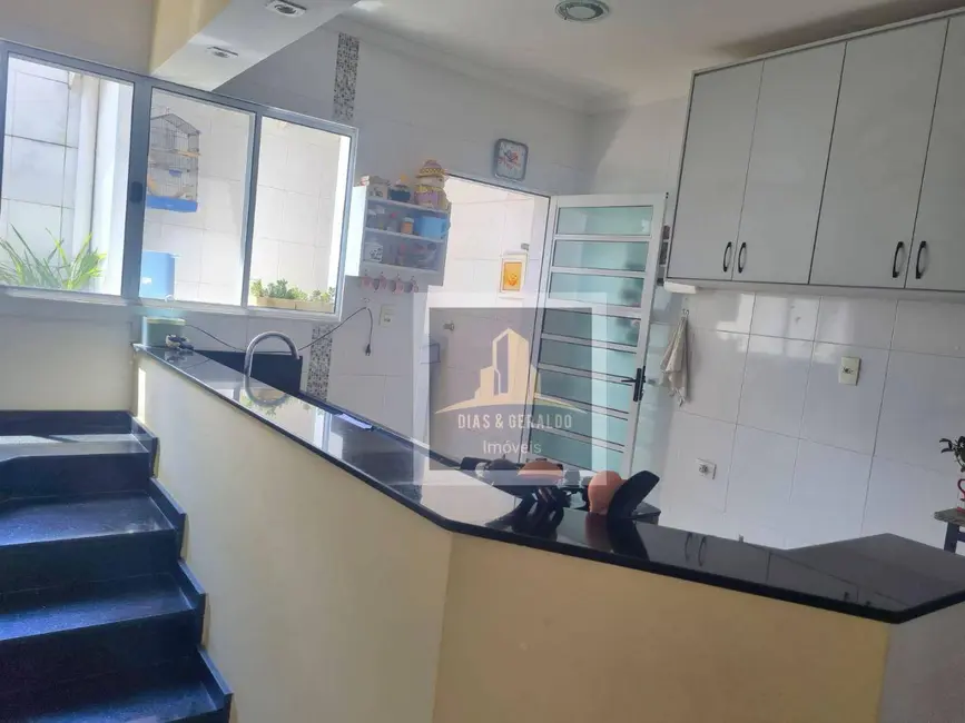 Sobrado com 2 quartos à venda, 130m2 em Sao Jose Dos Campos - SP - imagem 7 Foto 7 de Sobrado com 2 quartos à venda, 130m2 em Sao Jose Dos Campos - SP