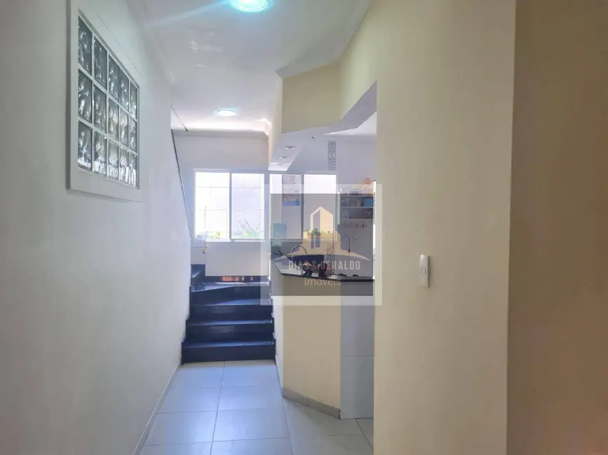 Sobrado com 2 quartos à venda, 130m2 em Sao Jose Dos Campos - SP - imagem 8 Foto 8 de Sobrado com 2 quartos à venda, 130m2 em Sao Jose Dos Campos - SP