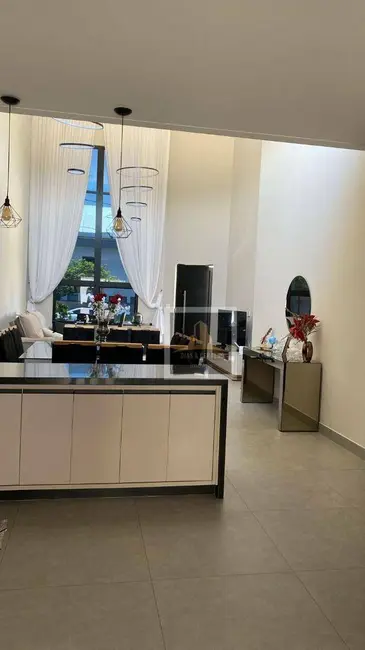 Casa de Condomínio com 3 quartos à venda, 250m2 em Condomínio Vem Viver Jacareí, Jacarei - SP - imagem 9 Foto 9 de Casa de Condomínio com 3 quartos à venda, 250m2 em Condomínio Vem Viver Jacareí, Jacarei - SP