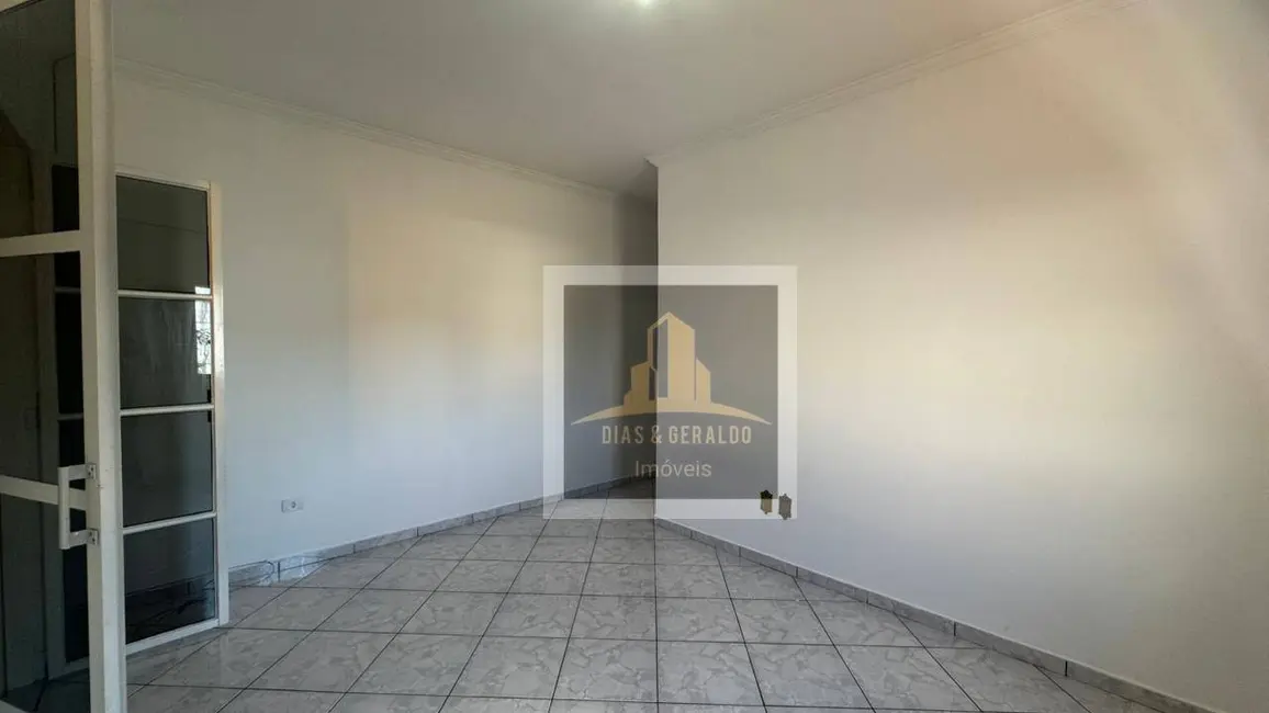 Foto 5 de Casa com 1 quarto para alugar, 42m2 em Sao Jose Dos Campos - SP
