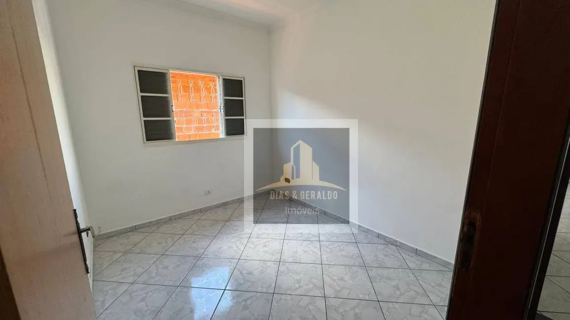 Foto 2 de Casa com 1 quarto para alugar, 42m2 em Sao Jose Dos Campos - SP