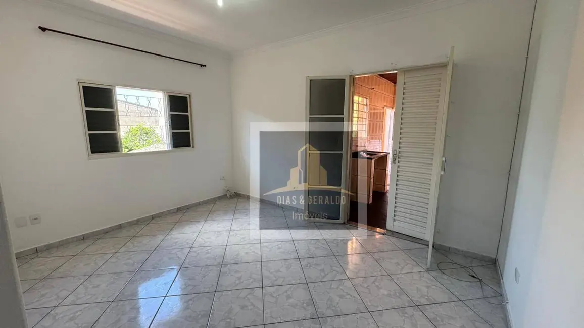 Foto 3 de Casa com 1 quarto para alugar, 42m2 em Sao Jose Dos Campos - SP