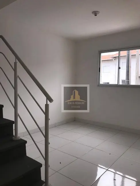 Foto 4 de Sobrado com 3 quartos para alugar, 100m2 em Sao Jose Dos Campos - SP