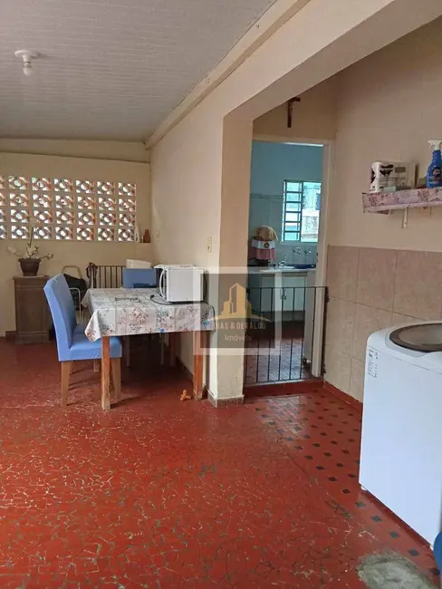 Foto 2 de Casa com 4 quartos à venda, 350m2 em Sao Jose Dos Campos - SP