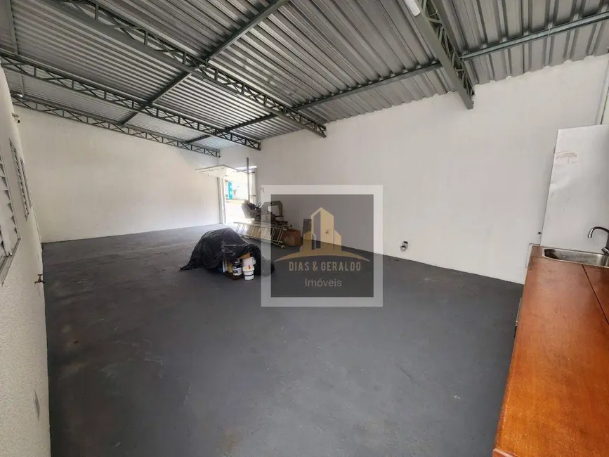 Foto 3 de Casa com 2 quartos à venda, 145m2 em Sao Jose Dos Campos - SP