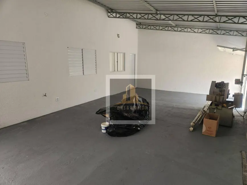 Foto 2 de Casa com 2 quartos à venda, 145m2 em Sao Jose Dos Campos - SP