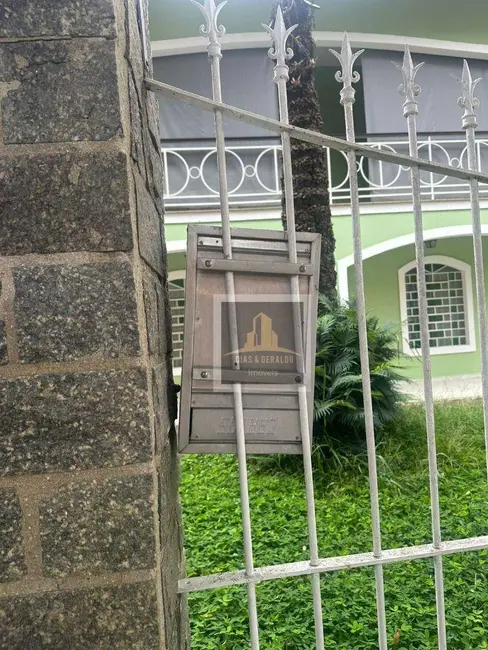 Foto 2 de Sobrado com 3 quartos para alugar, 245m2 em Sao Jose Dos Campos - SP