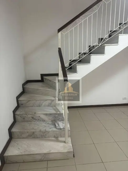 Foto 9 de Sobrado com 3 quartos para alugar, 245m2 em Sao Jose Dos Campos - SP