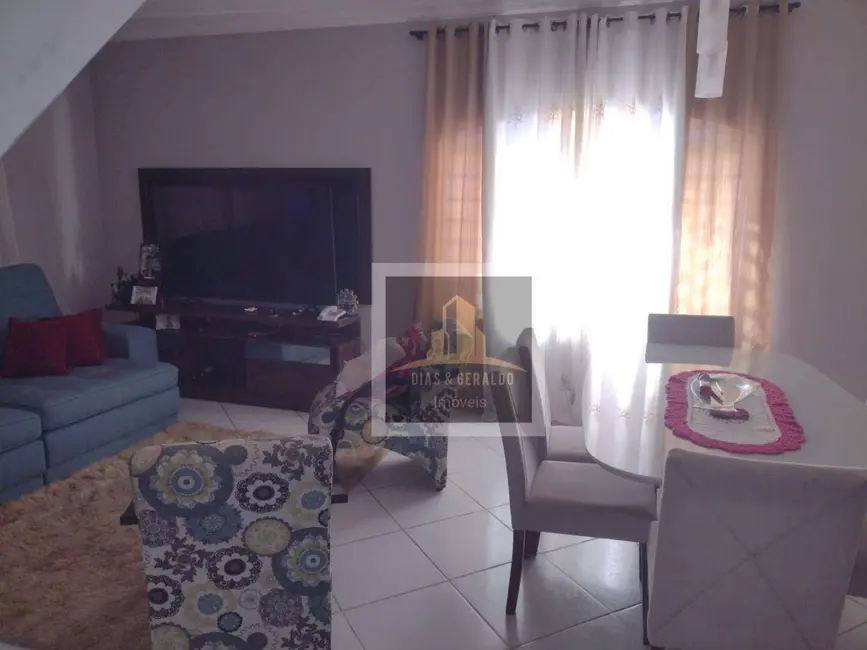 Foto 1 de Sobrado com 3 quartos à venda, 125m2 em Sao Jose Dos Campos - SP