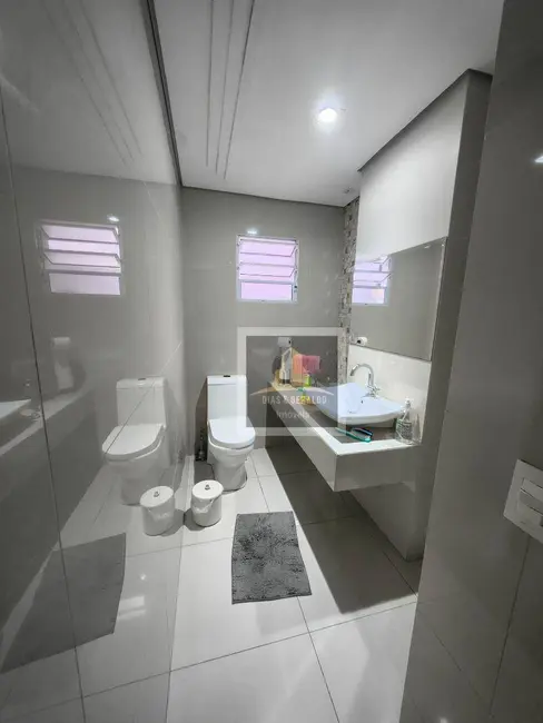 Foto 7 de Casa com 4 quartos à venda, 150m2 em Sao Jose Dos Campos - SP