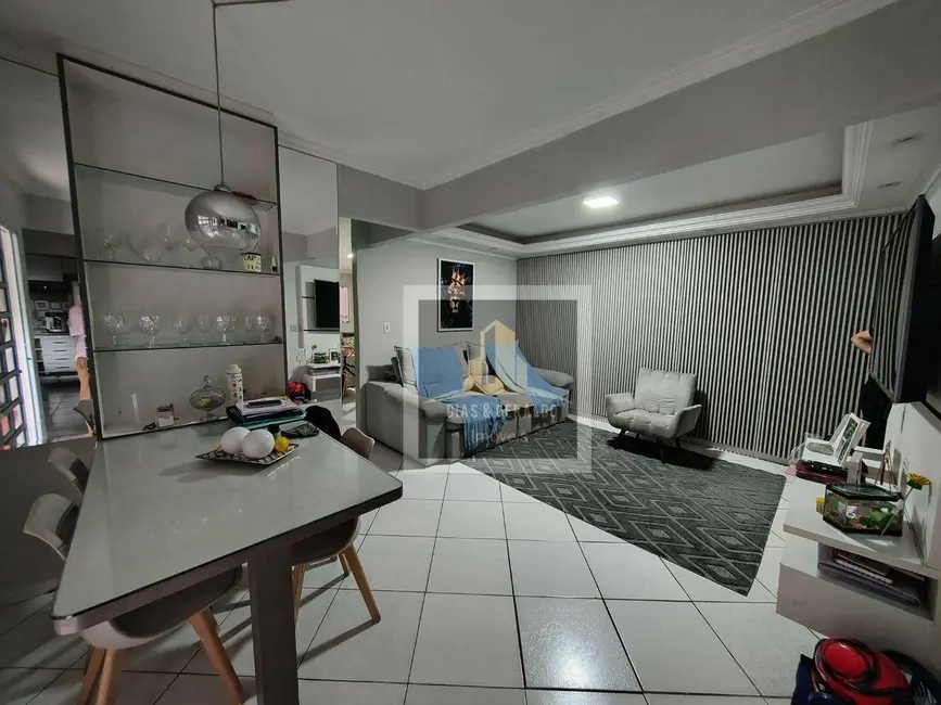 Foto 8 de Casa com 4 quartos à venda, 150m2 em Sao Jose Dos Campos - SP