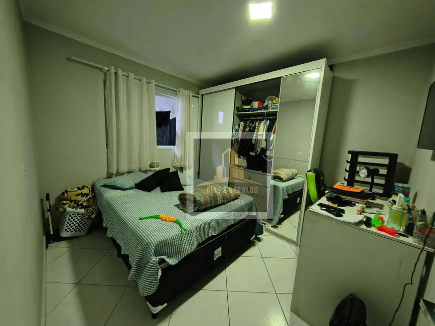 Foto 3 de Casa com 4 quartos à venda, 150m2 em Sao Jose Dos Campos - SP