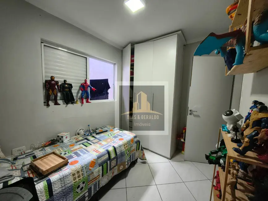 Foto 5 de Casa com 4 quartos à venda, 150m2 em Sao Jose Dos Campos - SP