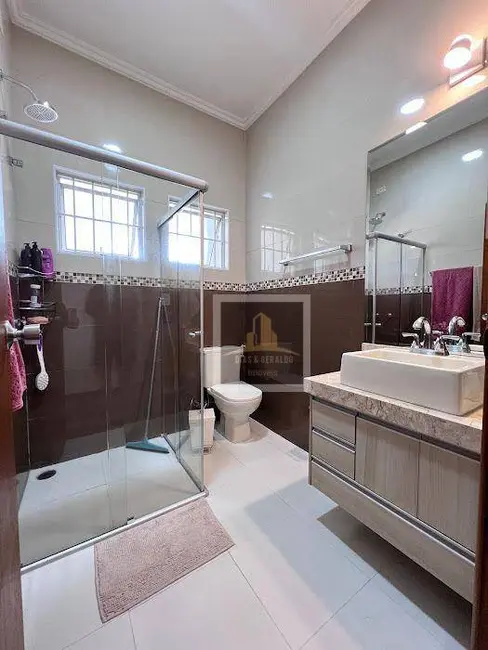 Foto 7 de Casa com 3 quartos para alugar, 280m2 em Residencial Santa Paula, Jacarei - SP