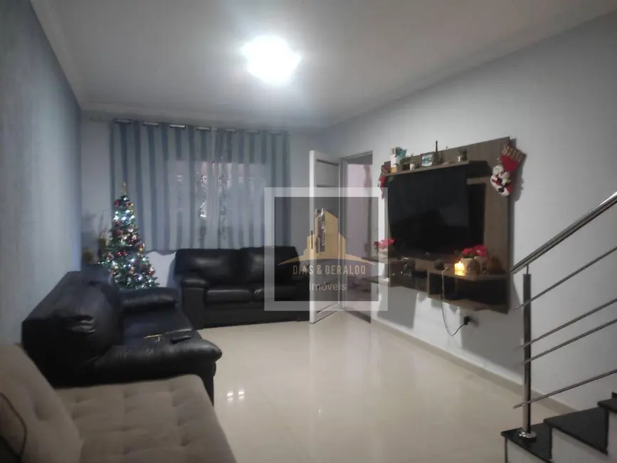 Sobrado com 4 quartos à venda, 125m2 em Sao Jose Dos Campos - SP - imagem 3 Foto 3 de Sobrado com 4 quartos à venda, 125m2 em Sao Jose Dos Campos - SP