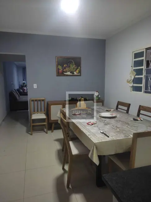 Sobrado com 4 quartos à venda, 125m2 em Sao Jose Dos Campos - SP - imagem 4 Foto 4 de Sobrado com 4 quartos à venda, 125m2 em Sao Jose Dos Campos - SP