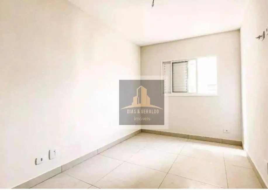 Foto 3 de Apartamento com 2 quartos para alugar, 70m2 em Jardim Califórnia, Jacarei - SP