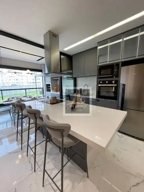 Foto 6 de Apartamento com 3 quartos à venda, 97m2 em Jacarei - SP