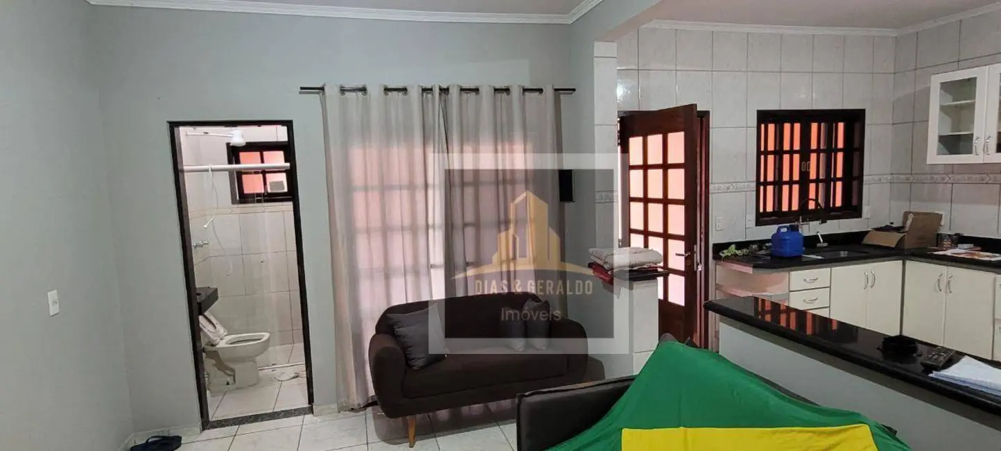 Foto 2 de Casa com 2 quartos à venda, 147m2 em Sao Jose Dos Campos - SP