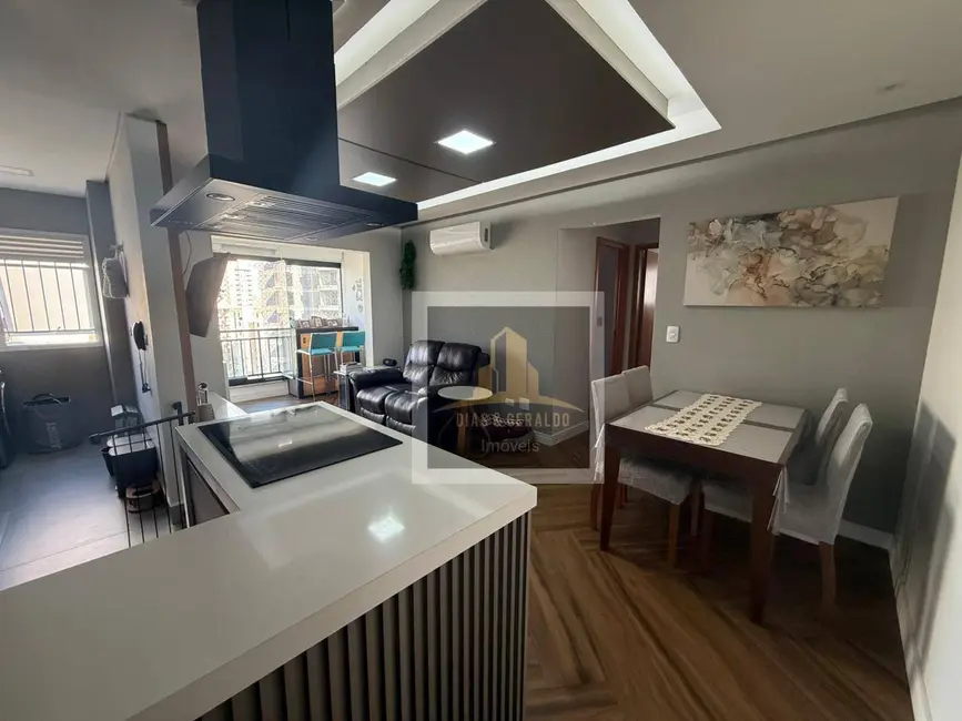 Foto 2 de Apartamento com 2 quartos à venda, 65m2 em Sao Jose Dos Campos - SP