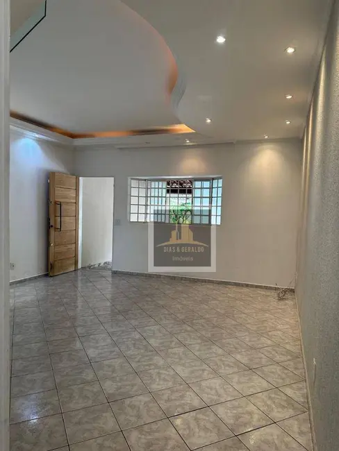 Sobrado com 3 quartos à venda, 125m2 em Sao Jose Dos Campos - SP - imagem 1 Foto 1 de Sobrado com 3 quartos à venda, 125m2 em Sao Jose Dos Campos - SP