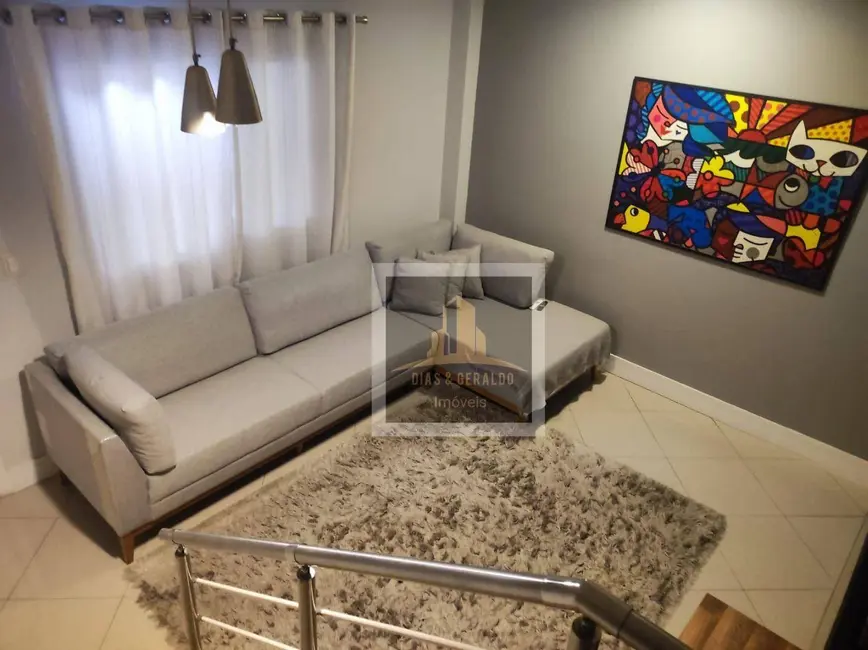 Sobrado com 3 quartos à venda, 147m2 em Sao Jose Dos Campos - SP - imagem 2 Foto 2 de Sobrado com 3 quartos à venda, 147m2 em Sao Jose Dos Campos - SP