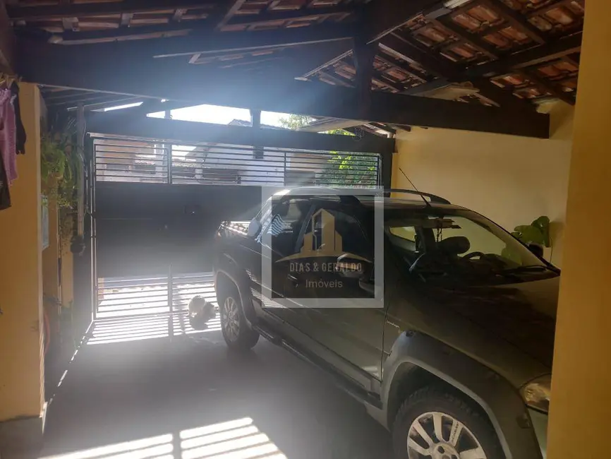 Casa com 2 quartos à venda, 150m2 em Sao Jose Dos Campos - SP - imagem 2 Foto 2 de Casa com 2 quartos à venda, 150m2 em Sao Jose Dos Campos - SP