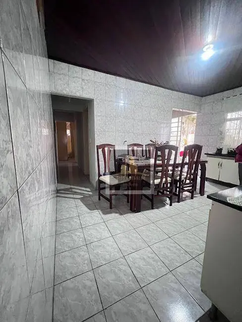 Casa com 4 quartos à venda, 162m2 em Sao Jose Dos Campos - SP - imagem 3 Foto 3 de Casa com 4 quartos à venda, 162m2 em Sao Jose Dos Campos - SP