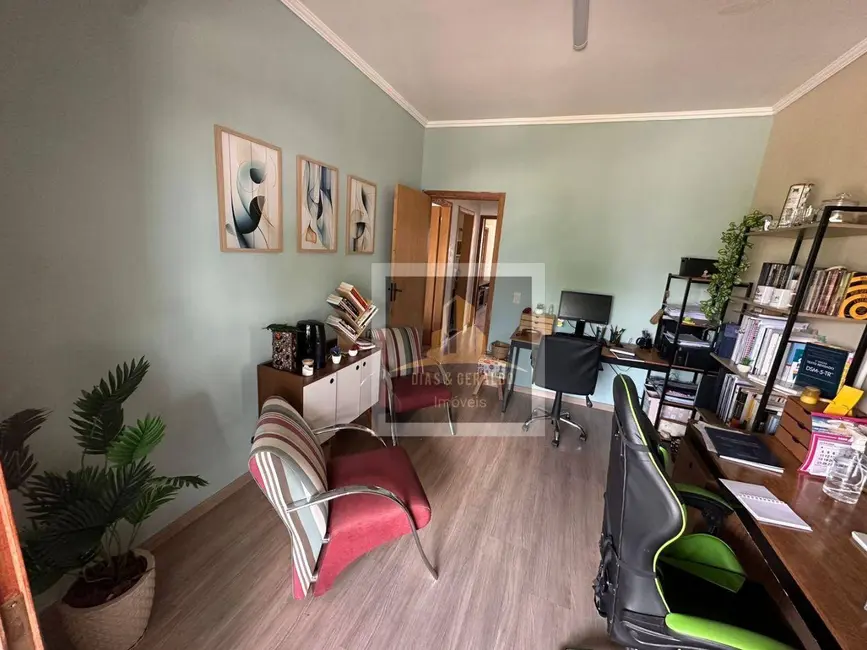 Foto 7 de Sobrado com 3 quartos à venda, 144m2 em Jacarei - SP