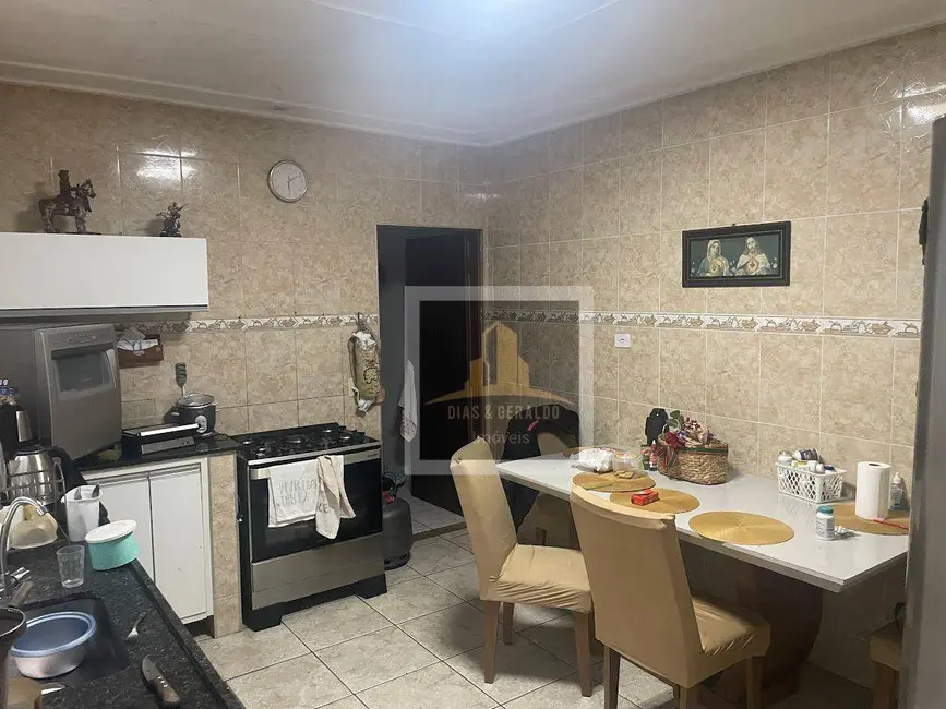 Sobrado com 3 quartos à venda, 175m2 em Sao Jose Dos Campos - SP - imagem 3 Foto 3 de Sobrado com 3 quartos à venda, 175m2 em Sao Jose Dos Campos - SP