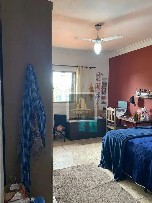 Sobrado com 3 quartos à venda, 175m2 em Sao Jose Dos Campos - SP - imagem 9 Foto 9 de Sobrado com 3 quartos à venda, 175m2 em Sao Jose Dos Campos - SP