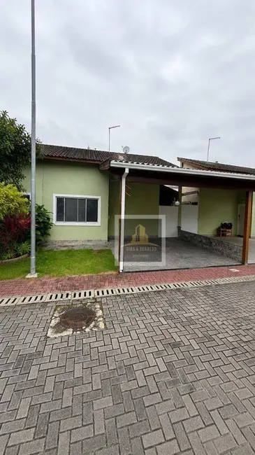 Casa de Condomínio com 3 quartos à venda, 130m2 em Cidade Salvador, Jacarei - SP - imagem 3 Foto 3 de Casa de Condomínio com 3 quartos à venda, 130m2 em Cidade Salvador, Jacarei - SP