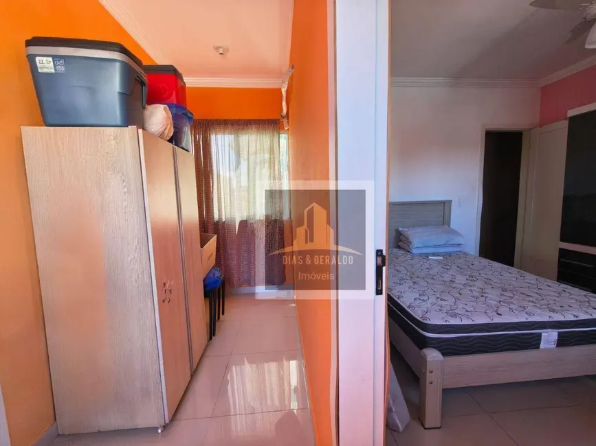 Sobrado com 5 quartos à venda, 125m2 em Sao Jose Dos Campos - SP - imagem 3 Foto 3 de Sobrado com 5 quartos à venda, 125m2 em Sao Jose Dos Campos - SP
