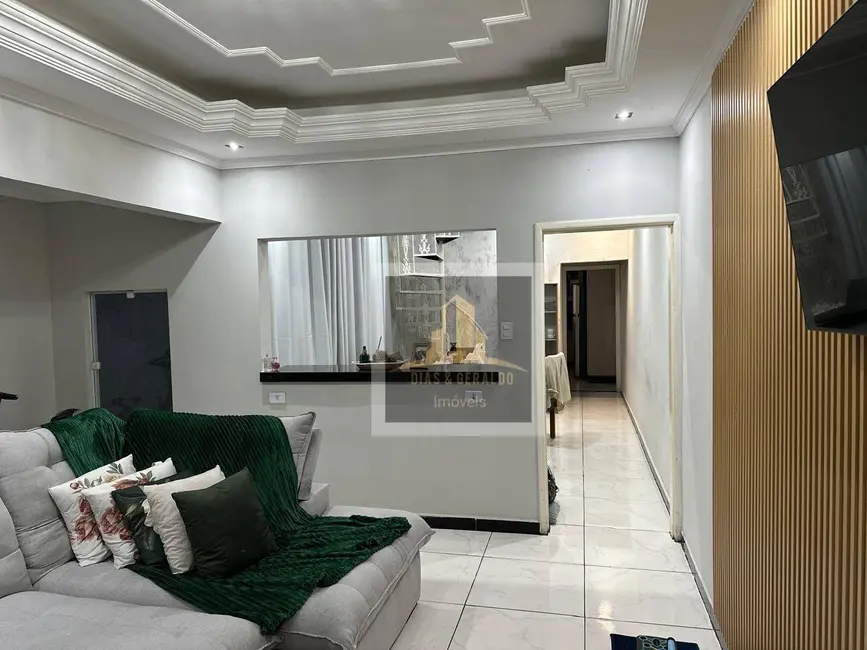 Sobrado com 4 quartos à venda, 150m2 em Sao Jose Dos Campos - SP - imagem 2 Foto 2 de Sobrado com 4 quartos à venda, 150m2 em Sao Jose Dos Campos - SP