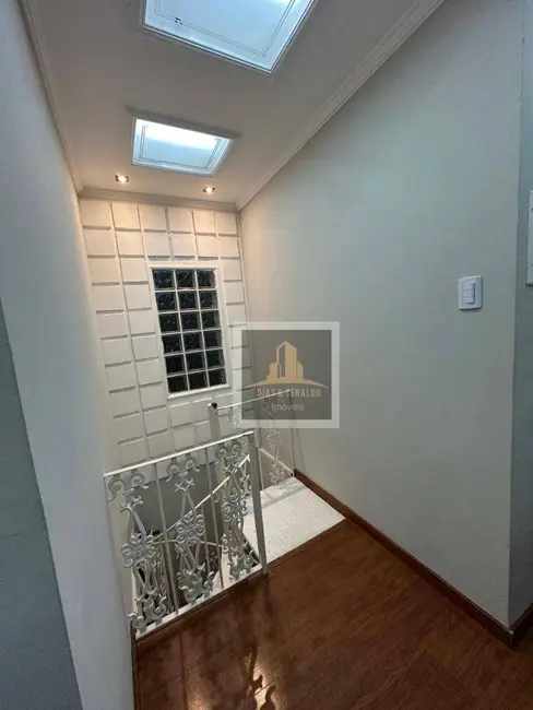 Sobrado com 4 quartos à venda, 150m2 em Sao Jose Dos Campos - SP - imagem 9 Foto 9 de Sobrado com 4 quartos à venda, 150m2 em Sao Jose Dos Campos - SP