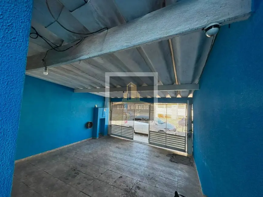 Casa com 3 quartos à venda, 128m2 em Sao Jose Dos Campos - SP - imagem 2 Foto 2 de Casa com 3 quartos à venda, 128m2 em Sao Jose Dos Campos - SP