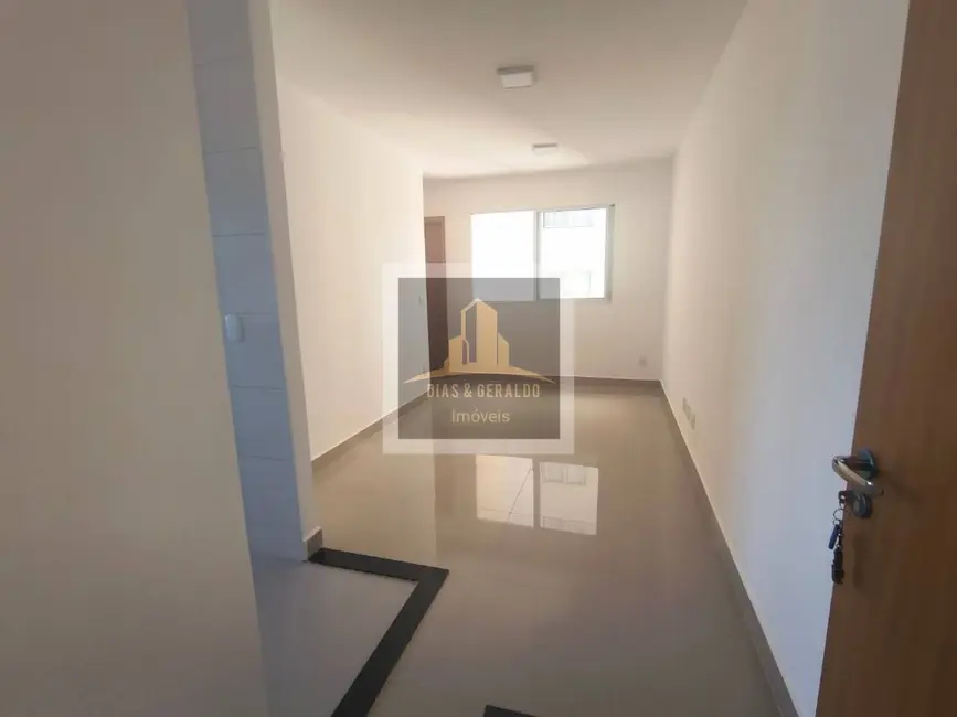 Foto 2 de Apartamento com 2 quartos à venda e para alugar, 42m2 em Sao Jose Dos Campos - SP