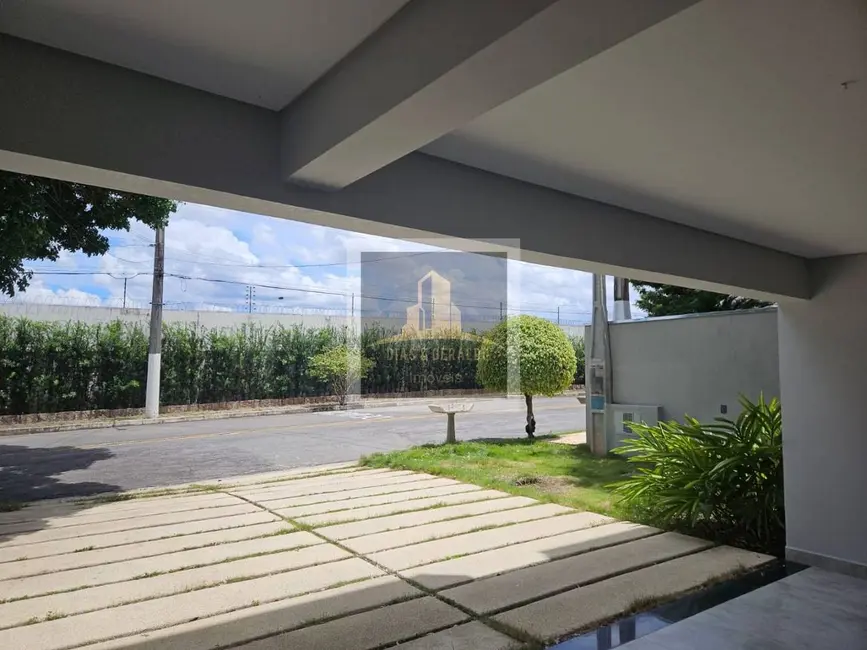 Casa de Condomínio com 3 quartos à venda, 250m2 em Sao Jose Dos Campos - SP - imagem 3 Foto 3 de Casa de Condomínio com 3 quartos à venda, 250m2 em Sao Jose Dos Campos - SP