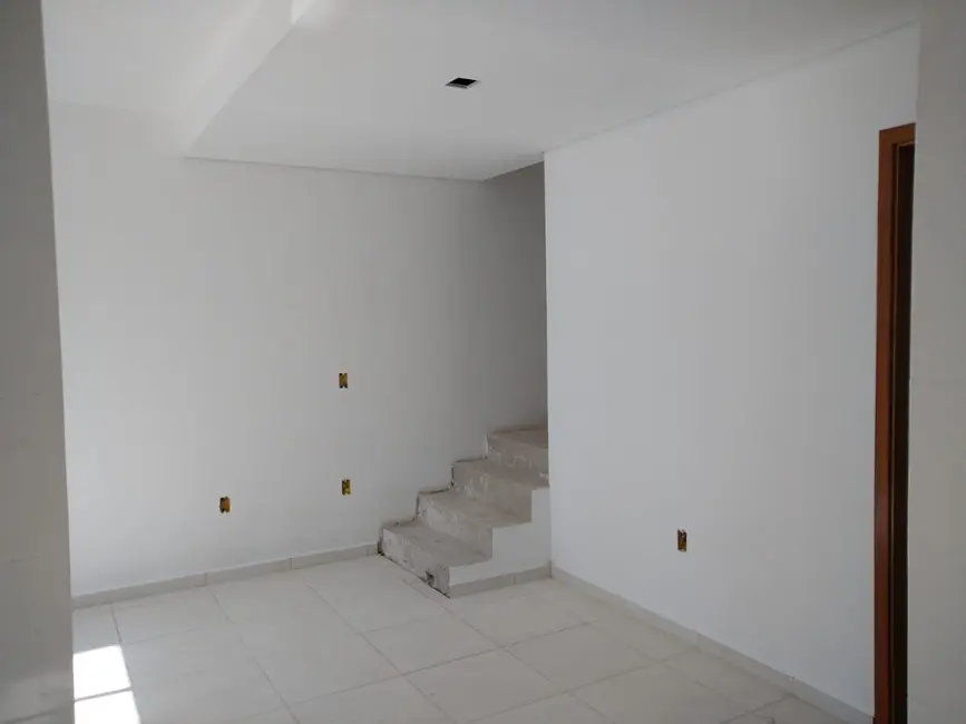 Casa com 2 quartos à venda, 70m2 em Jardim Simus, Sorocaba - SP - imagem 4 Foto 4 de Casa com 2 quartos à venda, 70m2 em Jardim Simus, Sorocaba - SP