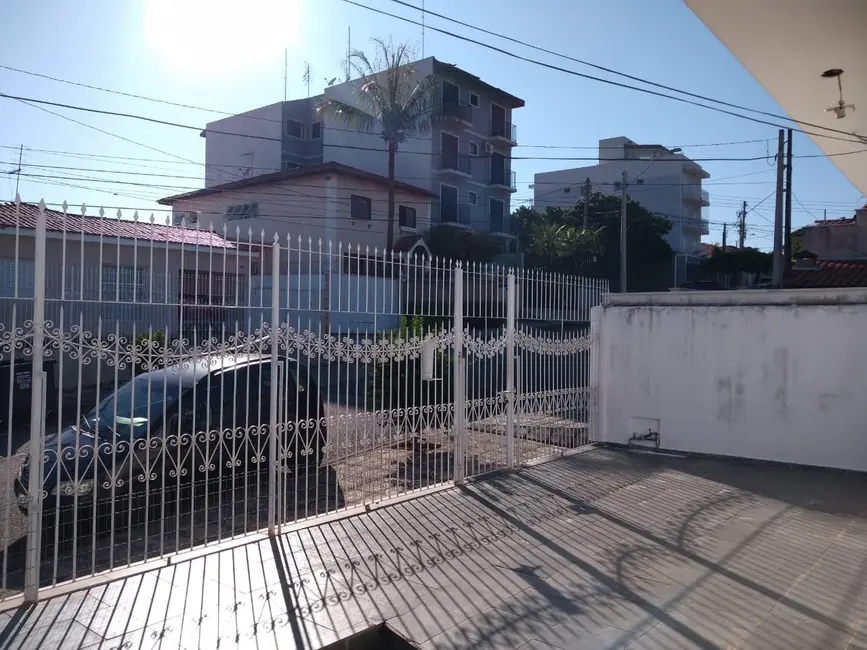 Foto 2 de Casa com 4 quartos para alugar, 210m2 em Jardim Simus, Sorocaba - SP