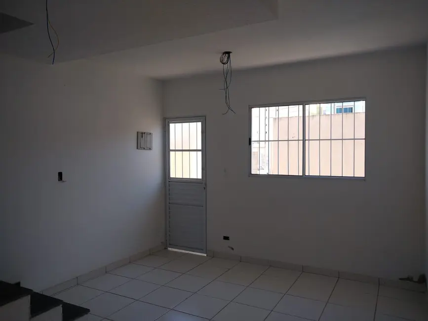 Casa com 2 quartos à venda, 55m2 em Parque São Bento, Sorocaba - SP - imagem 5 Foto 5 de Casa com 2 quartos à venda, 55m2 em Parque São Bento, Sorocaba - SP