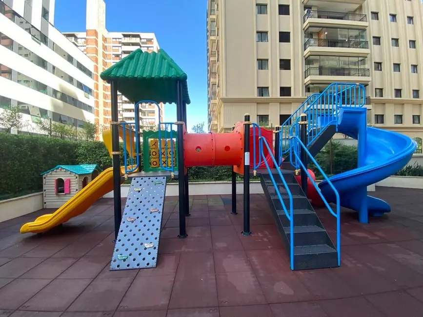 Foto 9 de Apartamento com 4 quartos à venda, 289m2 em Barueri - SP