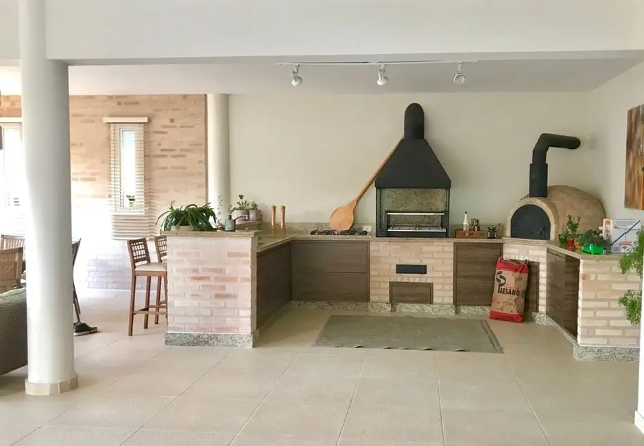 Casa de Condomínio com 4 quartos à venda, 360m2 em Santana De Parnaiba - SP - imagem 3 Foto 3 de Casa de Condomínio com 4 quartos à venda, 360m2 em Santana De Parnaiba - SP