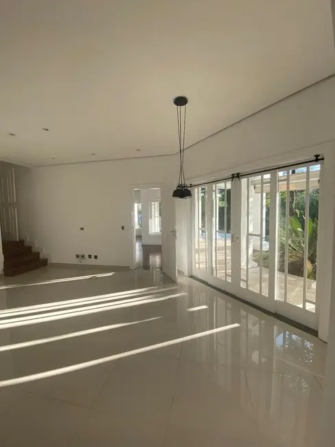 Foto 7 de Casa de Condomínio com 3 quartos para alugar, 1200m2 em Tamboré, Santana De Parnaiba - SP