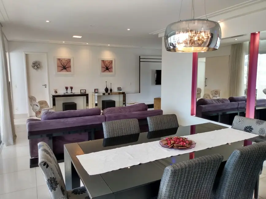 Foto 8 de Apartamento com 3 quartos à venda, 196m2 em Barueri - SP