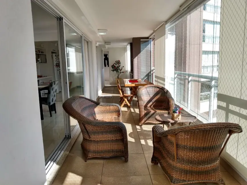 Foto 9 de Apartamento com 3 quartos à venda, 196m2 em Barueri - SP