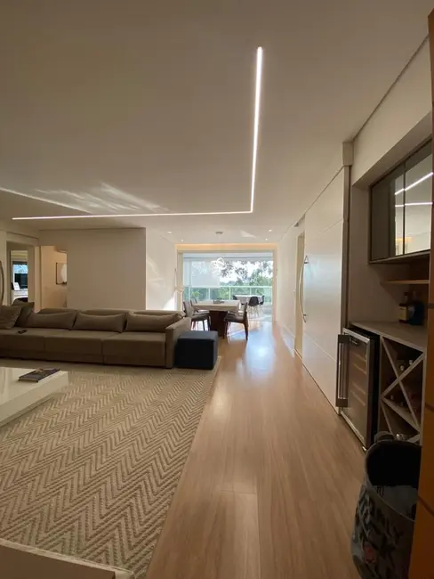 Foto 3 de Apartamento com 3 quartos à venda, 172m2 em Santana De Parnaiba - SP