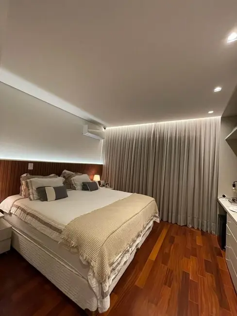 Foto 2 de Casa de Condomínio com 4 quartos à venda, 260m2 em Alphaville, Santana De Parnaiba - SP