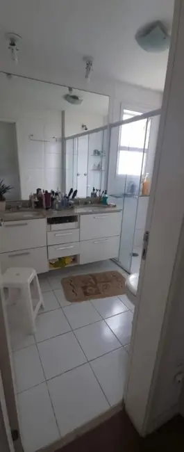 Apartamento com 3 quartos para alugar, 202m2 em Santana De Parnaiba - SP - imagem 7 Foto 7 de Apartamento com 3 quartos para alugar, 202m2 em Santana De Parnaiba - SP